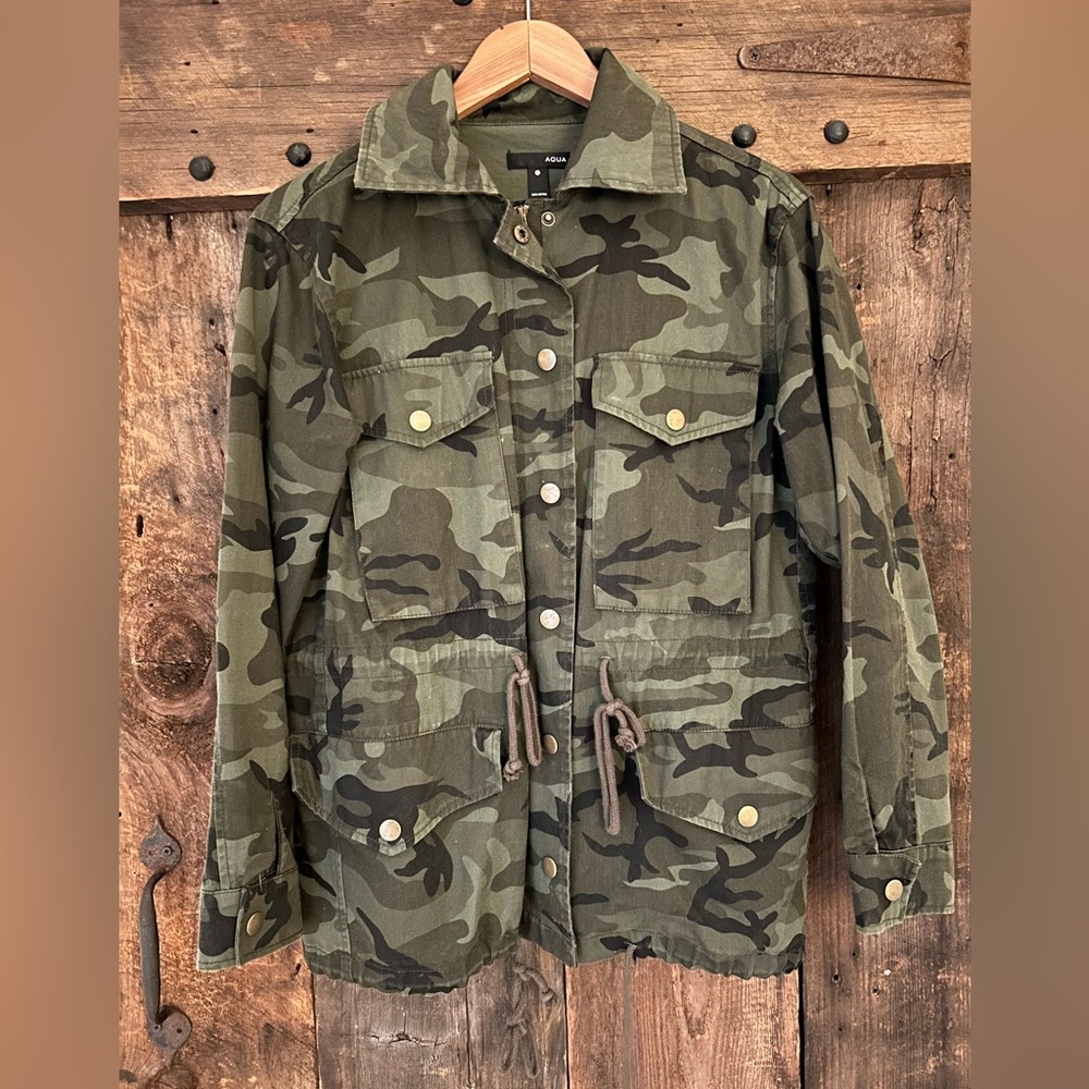 AQUA Camo lightweight cotton cargo jacket. Zip&snap. Drawstring waste & hem XS